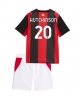 AC Milan Omari Hutchinson #20 Hemmatröja Barn 2026-27 Kortärmad (+ Korta byxor)
