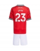 Manchester United Luke Shaw #23 Hemmatröja Barn 2025-26 Kortärmad (+ Korta byxor)